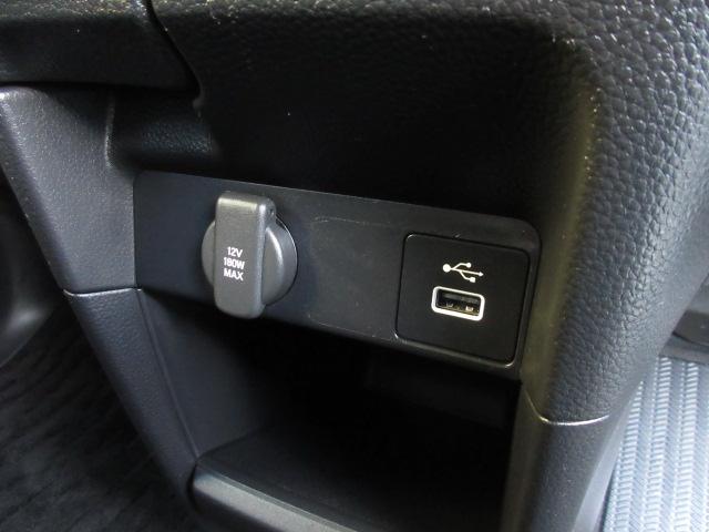 ステップワゴン エアー　禁煙車　盗難防止システム　１オナ　ＴＵＲＢＯ　踏み間違い防止　リアカメラ　サイドエアバッグ　オートクルーズコントロール　横滑り防止　フルセグＴＶ　ＵＳＢ　クリアランスソナー　ＥＴＣ車載器　スマートキー（11枚目）