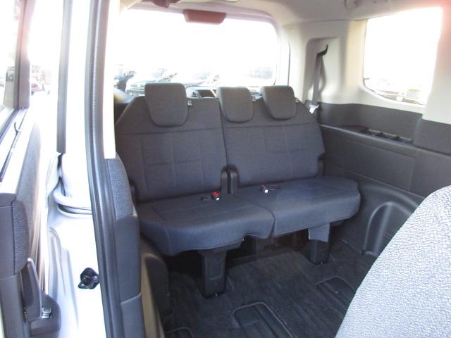 ステップワゴン エアー　禁煙車　盗難防止システム　１オナ　ＴＵＲＢＯ　踏み間違い防止　リアカメラ　サイドエアバッグ　オートクルーズコントロール　横滑り防止　フルセグＴＶ　ＵＳＢ　クリアランスソナー　ＥＴＣ車載器　スマートキー（15枚目）