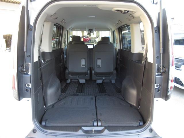 ステップワゴン エアー　禁煙車　盗難防止システム　１オナ　ＴＵＲＢＯ　踏み間違い防止　リアカメラ　サイドエアバッグ　オートクルーズコントロール　横滑り防止　フルセグＴＶ　ＵＳＢ　クリアランスソナー　ＥＴＣ車載器　スマートキー（17枚目）