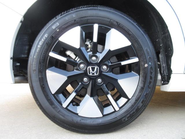 ステップワゴン エアー　禁煙車　盗難防止システム　１オナ　ＴＵＲＢＯ　踏み間違い防止　リアカメラ　サイドエアバッグ　オートクルーズコントロール　横滑り防止　フルセグＴＶ　ＵＳＢ　クリアランスソナー　ＥＴＣ車載器　スマートキー（25枚目）