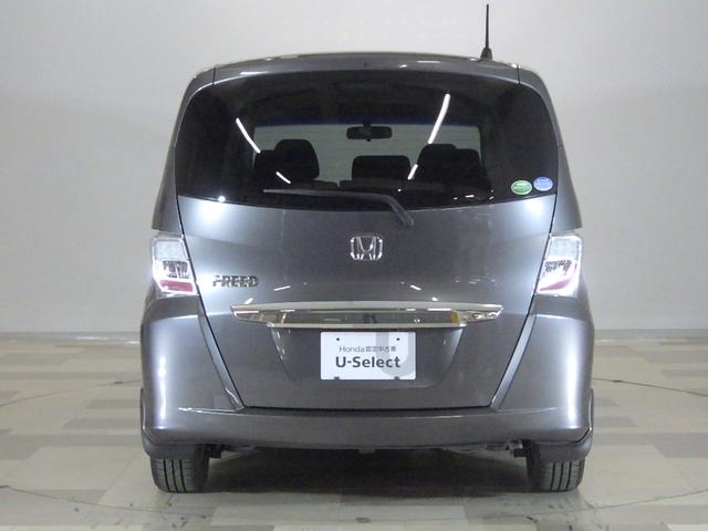 フリード Ｇジャストセレクション　禁煙車　Ｂモニター　スマトキー　ワンオナ　助手席エアバッグ　ＡＵＴＯエアコン　１セグ　パワステ　ナビＴＶ　両側スライド片側電動　ＥＴＣ　イモビ　運転席エアバッグ　ＰＷ　ＡＢＳ　ＤＶＤ再生　３列シート（21枚目）