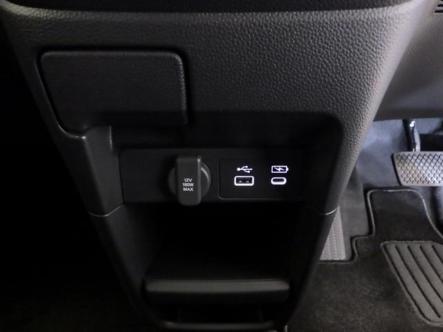 �֗��Ȃt�r�a�W���b�N���P�Q�u�d���\�P�b�g���t���Ă��܂������Ӌ@��̏[�d�ɂ����p�����܂���