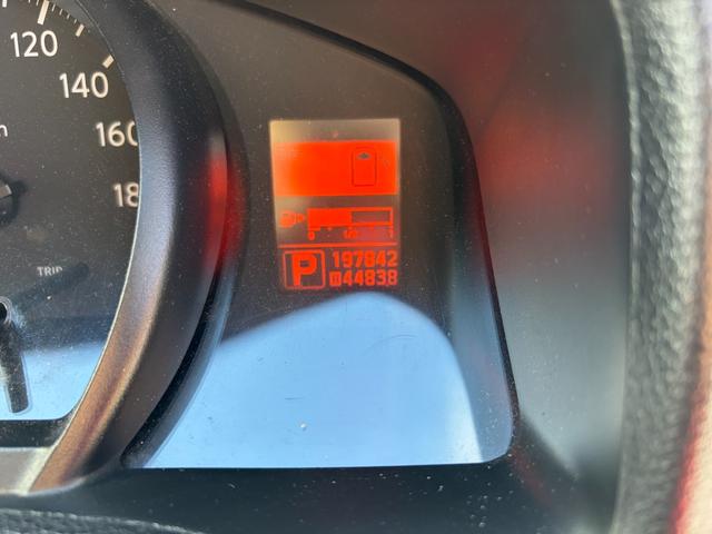 ＮＶ２００バネットバン 　キーレスエントリー・ＨＩＤ・展示、試乗車・ホワイト・エアコン・パワーステアリング（2枚目）