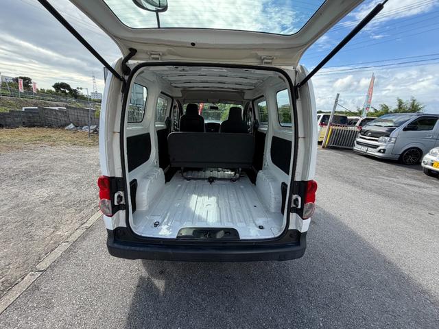 ＮＶ２００バネットバン 　キーレスエントリー・ＨＩＤ・展示、試乗車・ホワイト・エアコン・パワーステアリング（12枚目）