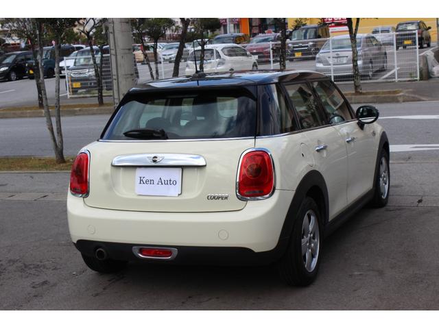 ＭＩＮＩ クーパー　ディーラー車　禁煙車　スマートキー　プッシュスタート　アイドリングストップ　本土仕入れ（13枚目）