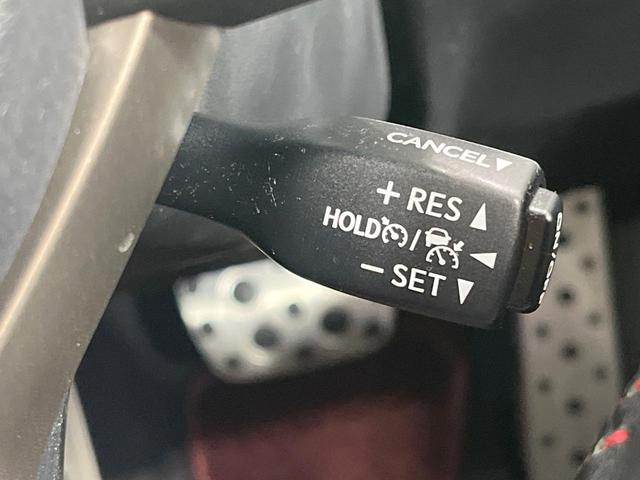 ＲＸ ＲＸ４５０ｈ　Ｆスポーツ　禁煙車　サンルーフ　ＴＲＤエアロ　純正１２型ナビ　全周囲カメラ　レーダークルーズ　電動リアゲート　レザーシート　全席シートヒーター　前席シートエアコン　コーナーセンサー　純正２０インチアルミ（7枚目）