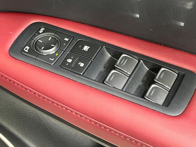 ＲＸ ＲＸ４５０ｈ　Ｆスポーツ　禁煙車　サンルーフ　ＴＲＤエアロ　純正１２型ナビ　全周囲カメラ　レーダークルーズ　電動リアゲート　レザーシート　全席シートヒーター　前席シートエアコン　コーナーセンサー　純正２０インチアルミ（45枚目）