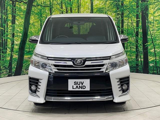 ヴォクシー ＺＳ　煌　禁煙車　後席モニター　１０型ＢＩＧＸ　フルセグ　バックカメラ　両側電動スライド　ＬＥＤヘッド　フォグランプ　純正１６インチアルミ　ＥＴＣ　アイドリングストップ　ＤＶＤ再生　オートライト　オートエアコン（17枚目）