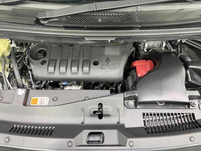 デリカＤ：５ シャモニー　禁煙車　純正１０型ナビ　全周囲カメラ　フルセグ　電動サイドステップ　両側電動ドア　電動リアゲート　レーダークルーズ　ブラインドスポットモニター　シートヒーター　ＥＴＣ　ＬＥＤライト　純正ＡＷ（21枚目）