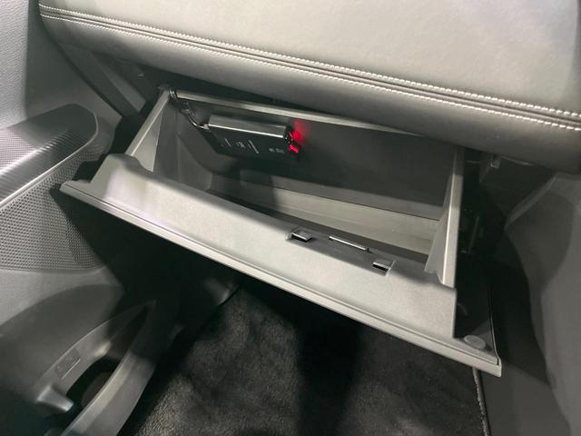 デリカＤ：５ シャモニー　禁煙車　純正１０型ナビ　全周囲カメラ　フルセグ　電動サイドステップ　両側電動ドア　電動リアゲート　レーダークルーズ　ブラインドスポットモニター　シートヒーター　ＥＴＣ　ＬＥＤライト　純正ＡＷ（65枚目）