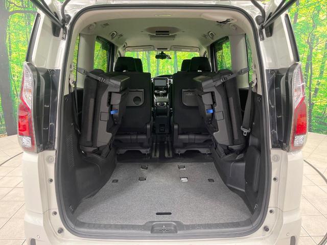 セレナ ハイウェイスター VセレクションII 禁煙車 セーフティパックA 後席モニター 純正9型ナビ 全周囲カメラ フルセグ 両側電動ドア クルーズコントロール 駐車支援 コーナーセンサー ETC 純正16インチアルミ LEDヘッド オートライト(11枚目)