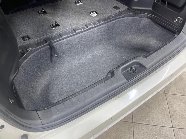 セレナ ハイウェイスター VセレクションII 禁煙車 セーフティパックA 後席モニター 純正9型ナビ 全周囲カメラ フルセグ 両側電動ドア クルーズコントロール 駐車支援 コーナーセンサー ETC 純正16インチアルミ LEDヘッド オートライト(60枚目)