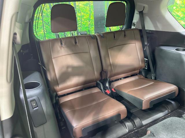 ランドクルーザープラド TX Lパッケージ・G-フロンティア 禁煙車 サンルーフ 純正SDナビ バックカメラ 寒冷地仕様 レザーシート コーナーセンサー スマートキー LEDヘッド 純正17インチアルミ ルーフレール ETC クルコン オートライト(11枚目)