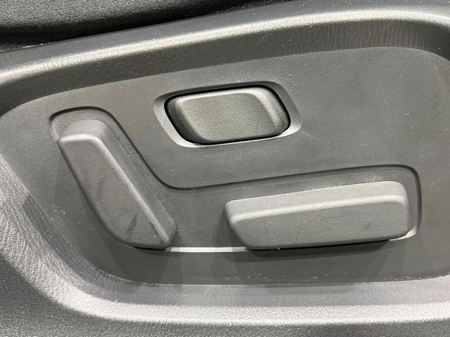 ＣＸ－８ ２５Ｓ　プロアクティブ　禁煙車　純正１０型ナビ　全周囲カメラ　レーダークルーズ　ブラインドスポットモニター　６人乗り　電動リアゲート　コーナーセンサー　メモリーシート　シートヒーター　ＬＥＤヘッド　ＥＴＣ（34枚目）