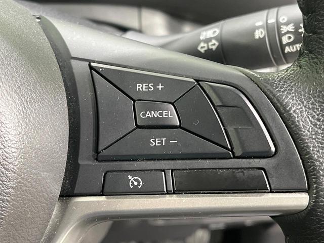 セレナ ハイウェイスター Vセレクション 禁煙車 両側電動ドア 純正SDナビ 後席モニター 全周囲カメラ 衝突被害軽減システム コーナーセンサー LEDヘッド ビルトインETC クルコン パークアシスト オートライト オートエアコン(6枚目)