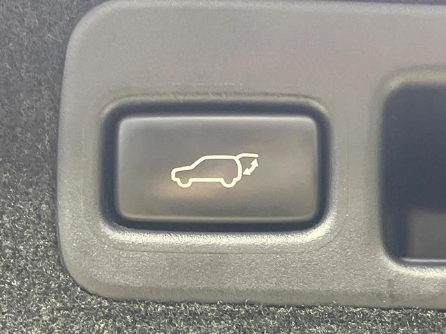 ハリアー プレミアム 禁煙車 サンルーフ 純正9型ナビ バックカメラ レーダークルーズコントロール パワーバックドア 車線逸脱防止 コーナーセンサー ETC 純正18インチアルミホイール LEDヘッドライト(7枚目)