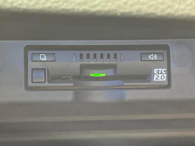 ハリアー プレミアム 禁煙車 サンルーフ 純正9型ナビ バックカメラ レーダークルーズコントロール パワーバックドア 車線逸脱防止 コーナーセンサー ETC 純正18インチアルミホイール LEDヘッドライト(8枚目)