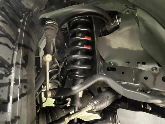 ランドクルーザープラド TX Lパッケージ 70thアニバーサリーリミテッド 禁煙車 サンルーフ 純正9型ナビ バックカメラ フルセグ レーダークルーズ シートベンチレーション 茶革 ETC パワーシート ステアリングスイッチ 純正AW ルーフレール LEDライト(21枚目)