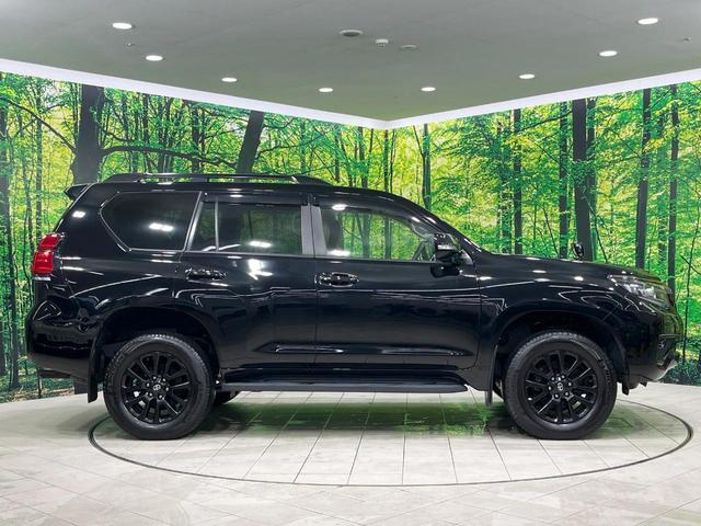 ランドクルーザープラド TX Lパッケージ 70thアニバーサリーリミテッド 禁煙車 サンルーフ 純正9型ナビ バックカメラ フルセグ レーダークルーズ シートベンチレーション 茶革 ETC パワーシート ステアリングスイッチ 純正AW ルーフレール LEDライト(26枚目)
