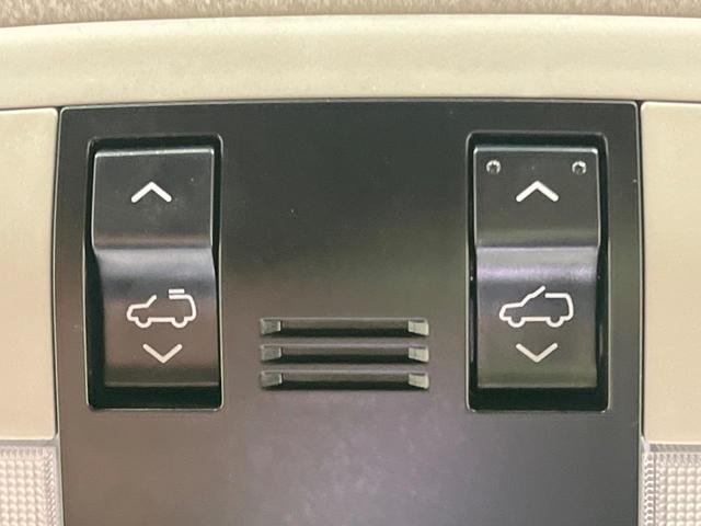 ランドクルーザープラド TX Lパッケージ 70thアニバーサリーリミテッド 禁煙車 サンルーフ 純正9型ナビ バックカメラ フルセグ レーダークルーズ シートベンチレーション 茶革 ETC パワーシート ステアリングスイッチ 純正AW ルーフレール LEDライト(38枚目)