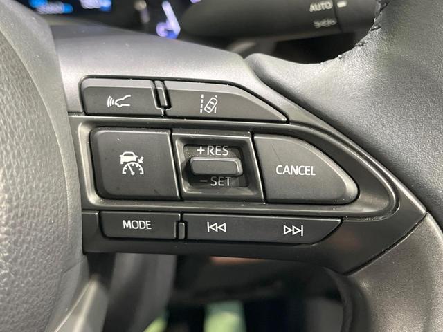 ヤリスクロス ハイブリッドZ 禁煙車 全周囲カメラ フルセグTV 電動リアゲート レーダークルーズ ブラインドスポットモニター 車線逸脱装置 シートヒーター ステアリングヒーター LEDヘッド&フォグ Bluetooth ETC(5枚目)