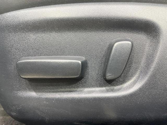 ハリアー プログレス メタル アンド レザーパッケージ 禁煙車 メーカーナビ JBLサウンド 全周囲カメラ フルセグ セーフティセンス クリアランスソナー 黒革シート シートベンチレーション パワーシート LEDヘッド 純正18インチアルミ ETC2.0(31枚目)