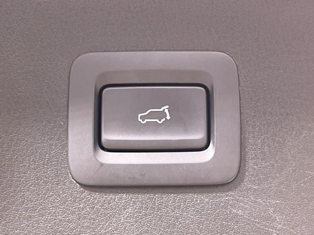 ＣＸ－５ ＸＤ　ブラックトーンエディション　禁煙車　純正１０型ナビ　全周囲カメラ　ＢＯＳＥサウンド　フルセグ　ブラインドスポットモニター　レーダークルーズ　電動リアゲート　ハーフレザーシート　パワーシート　コーナーセンサー　スマートキー（7枚目）