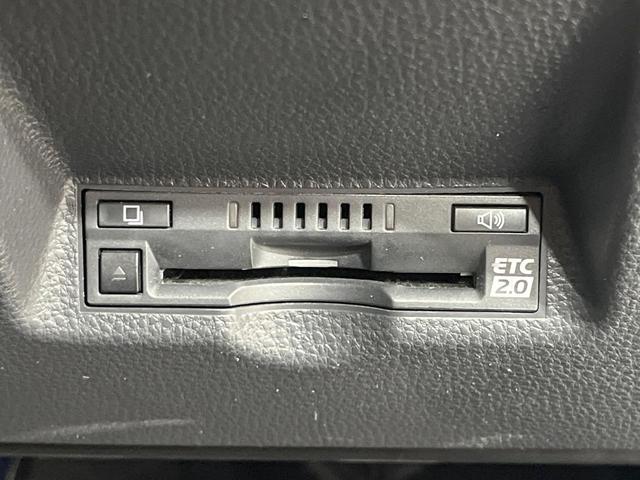 ヤリスクロス ハイブリッドZ アドベンチャー 禁煙車 8型ナビ 全周囲カメラ フルセグ ルーフレール アダプティブクルーズコントロール シートヒーター ステアリングヒーター オートマチックハイビーム クリアランスソナー パワーシート ETC(43枚目)