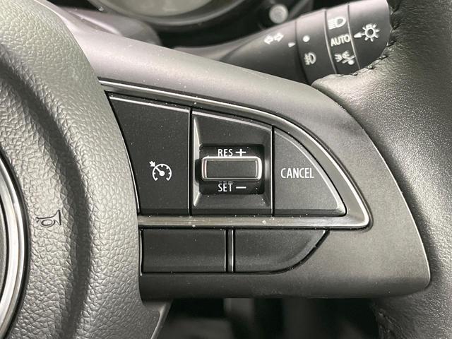 【クルーズコントロール】高速道路もラクラク走行。アクセルを離しても一定速度で走行ができ、長距離運転時の負担を軽減!加速・減速も簡単なスイッチ操作で調整できます。