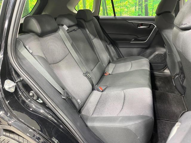 RAV4 X 禁煙車 純正ディスプレイオーディオ バックカメラ レーダークルーズ コーナーセンサー スマートキー LEDヘッド ルーフレール ビルトインETC オートハイビーム 車線逸脱警報 オートライト(9枚目)