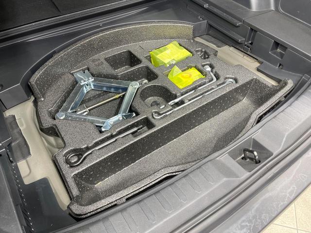 RAV4 X 禁煙車 純正ディスプレイオーディオ バックカメラ レーダークルーズ コーナーセンサー スマートキー LEDヘッド ルーフレール ビルトインETC オートハイビーム 車線逸脱警報 オートライト(33枚目)