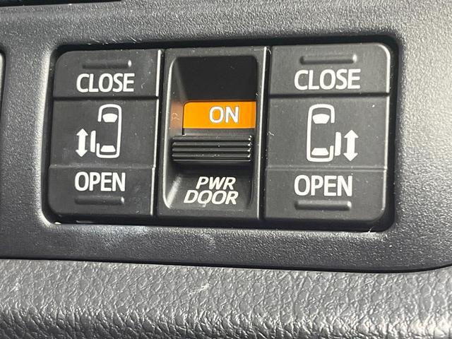 ヴォクシー ZS 煌III 禁煙車 後席モニター 純正10型ナビ バックカメラ フルセグ 両側電動ドア セーフティセンス クルーズコントロール クリアランスソナー スマートキー LEDヘッド ETC オートハイビーム(6枚目)