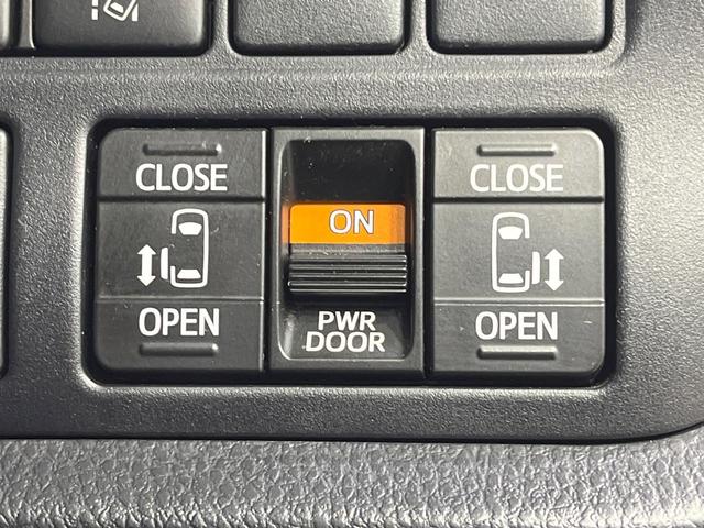 ヴォクシー ZS 煌 禁煙車 モデリスタエアロ フリップダウンモニター 純正9型ナビ バックカメラ 両側電動ドア クルーズコントロール 車線逸脱防止 オートハイビーム ETC LEDヘッドライト リアオートエアコン(7枚目)