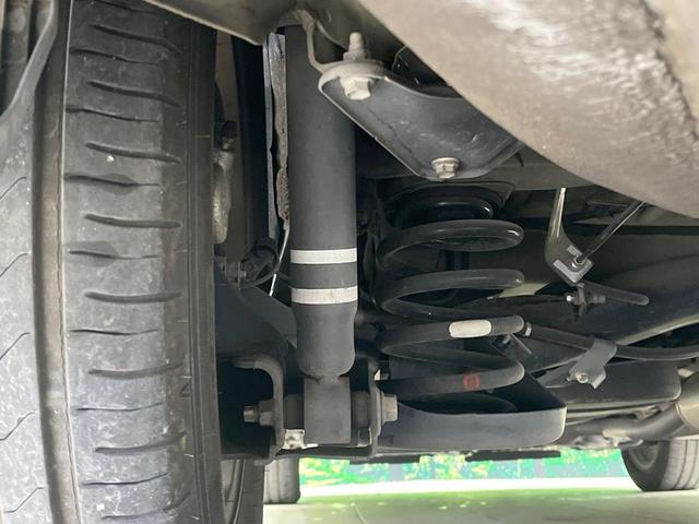 ヴォクシー ZS 煌 禁煙車 モデリスタエアロ フリップダウンモニター 純正9型ナビ バックカメラ 両側電動ドア クルーズコントロール 車線逸脱防止 オートハイビーム ETC LEDヘッドライト リアオートエアコン(22枚目)