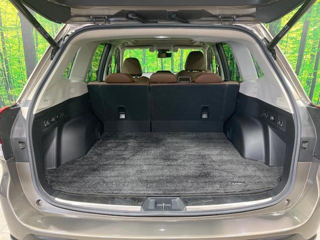 フォレスター アドバンス 禁煙車 サンルーフ 純正8型ナビ バックカメラ フルセグ アイサイトVer.3 ブラインドスポットモニター レーダークルーズ 電動リアゲート レザーシート 全席シートヒーター クリアランスソナー(60枚目)