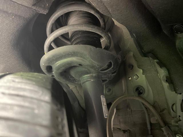 アルファードハイブリッド Z 禁煙車 ムーンルーフ 後席モニター 純正14型ナビ 全周囲カメラ ユニバーサルサイドステップ トヨタチームメイト デジタルインナーミラー シートベンチレーション 両側電動ドア 電動リアゲート ETC(19枚目)