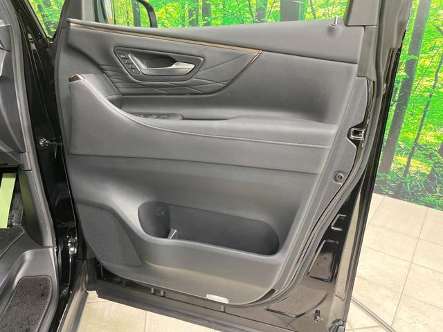アルファードハイブリッド Z 禁煙車 ムーンルーフ 後席モニター 純正14型ナビ 全周囲カメラ ユニバーサルサイドステップ トヨタチームメイト デジタルインナーミラー シートベンチレーション 両側電動ドア 電動リアゲート ETC(49枚目)