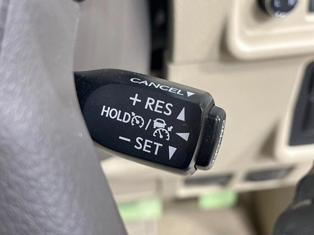 ランドクルーザープラド ＴＸ　Ｌパッケージ　マットブラックエディション　禁煙車　サンルーフ　９型ＳＤナビ　フルセグ　バックカメラ　７人乗り　セーフティセンス　クリアランスソナー　シートベンチレーション　ベージュ革シート　ルーフレール　ＬＥＤヘッド　純正１８インチアルミ（6枚目）