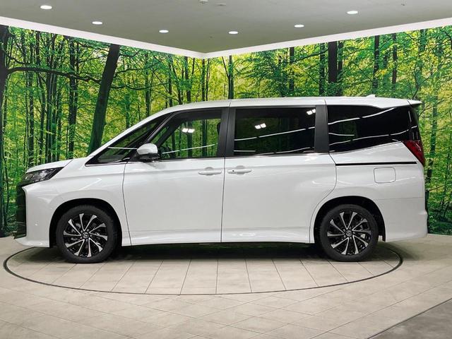 ノア ハイブリッドS-Z 年次改モデル 登録済未使用車 純正10型ナビ 全周囲カメラ フルセグ 快適利便パッケージ トヨタチームメイト 両側電動ドア レーダークルーズ 電動リア オットマン LEDヘッド ETC オートハイビム(26枚目)