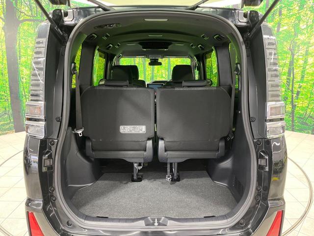 ヴォクシー ZS 煌 禁煙車 後席モニター 純正10型ナビ 両側電動ドア バックカメラ 衝突被害軽減 スマートキー LEDヘッド ビルトインETC クルコン オートハイビーム 車線逸脱警報 オートライト(39枚目)