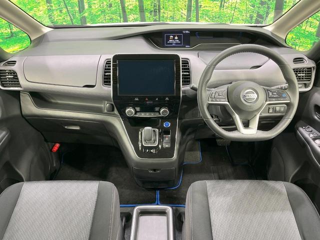 セレナ e-パワー ハイウェイスターV 禁煙車 後席モニター 純正9型ナビ 全周囲カメラ セーフティパックA 両側電動ドア 衝突被害軽減 レーダークルーズ コーナーセンサー スマートキー LEDヘッド ETC 車線逸脱警報 オートライト(2枚目)