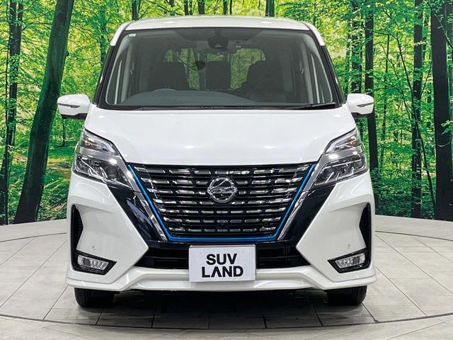 セレナ e-パワー ハイウェイスターV 禁煙車 後席モニター 純正9型ナビ 全周囲カメラ セーフティパックA 両側電動ドア 衝突被害軽減 レーダークルーズ コーナーセンサー スマートキー LEDヘッド ETC 車線逸脱警報 オートライト(18枚目)