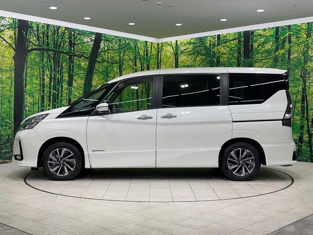 セレナ e-パワー ハイウェイスターV 禁煙車 後席モニター 純正9型ナビ 全周囲カメラ セーフティパックA 両側電動ドア 衝突被害軽減 レーダークルーズ コーナーセンサー スマートキー LEDヘッド ETC 車線逸脱警報 オートライト(28枚目)