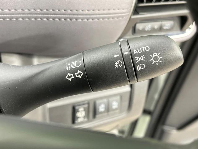 セレナ e-パワー ハイウェイスターV 禁煙車 後席モニター 純正9型ナビ 全周囲カメラ セーフティパックA 両側電動ドア 衝突被害軽減 レーダークルーズ コーナーセンサー スマートキー LEDヘッド ETC 車線逸脱警報 オートライト(51枚目)