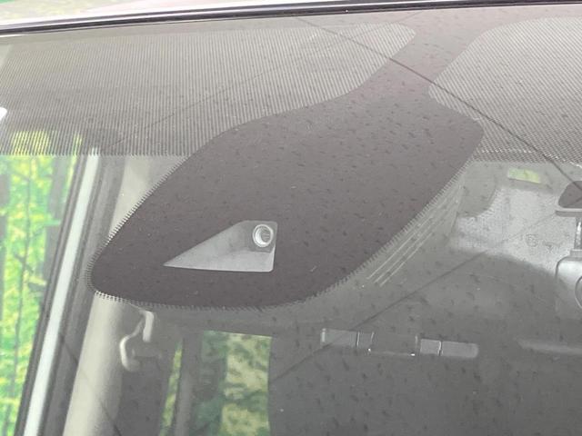 セレナ e-パワー ハイウェイスターV 禁煙車 後席モニター 純正9型ナビ 全周囲カメラ セーフティパックA 両側電動ドア 衝突被害軽減 レーダークルーズ コーナーセンサー スマートキー LEDヘッド ETC 車線逸脱警報 オートライト(70枚目)