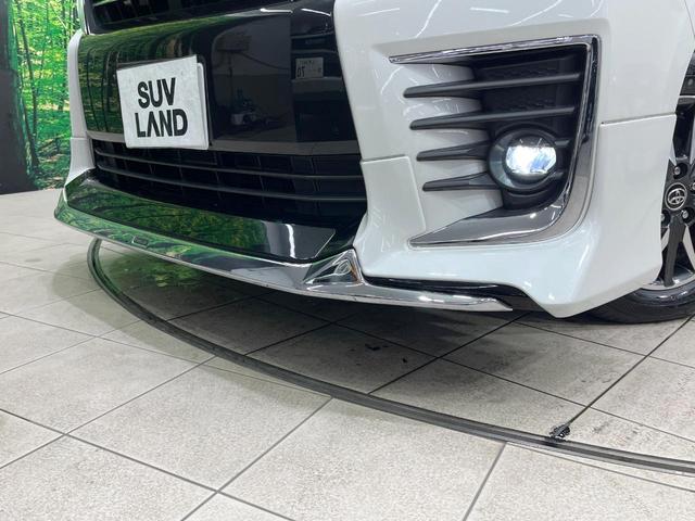 ヴォクシー ZS 煌II 禁煙車 モデリスタエアロ 後席モニター 純正10型ナビ フルセグ バックカメラ 両側電動ドア 衝突被害軽減 LEDヘッド&フォグ 純正16インチアルミ ETC スマートキー アイドリングストップ(3枚目)