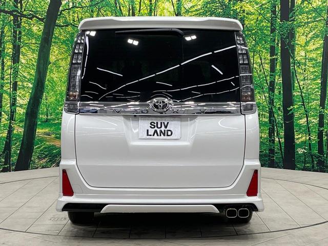 ヴォクシー ZS 煌II 禁煙車 モデリスタエアロ 後席モニター 純正10型ナビ フルセグ バックカメラ 両側電動ドア 衝突被害軽減 LEDヘッド&フォグ 純正16インチアルミ ETC スマートキー アイドリングストップ(17枚目)