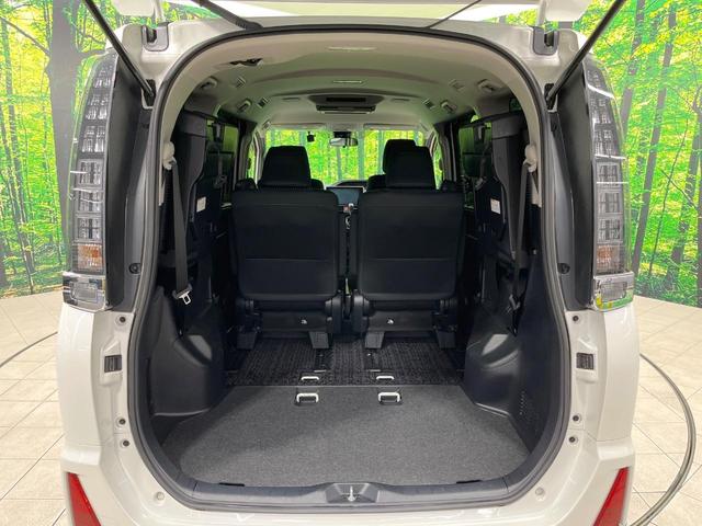 ヴォクシー ZS 煌II 禁煙車 モデリスタエアロ 後席モニター 純正10型ナビ フルセグ バックカメラ 両側電動ドア 衝突被害軽減 LEDヘッド&フォグ 純正16インチアルミ ETC スマートキー アイドリングストップ(40枚目)