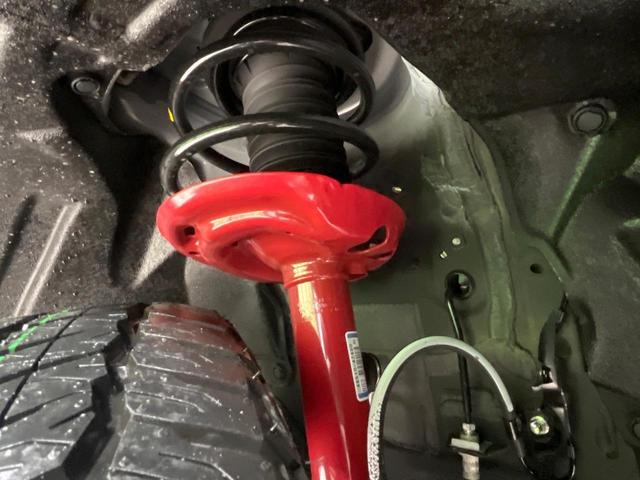 RAV4 アドベンチャー オフロードパッケージII 登録済未使用車 純正10型ナビ レーダークルーズ 前席シートエアコン バックカメラ 衝突被害軽減 メモリーシート コーナーセンサー スマートキー LEDヘッド ルーフレール ETC2.0(26枚目)