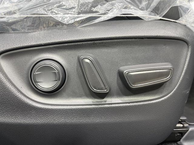 RAV4 アドベンチャー オフロードパッケージII 登録済未使用車 純正10型ナビ レーダークルーズ 前席シートエアコン バックカメラ 衝突被害軽減 メモリーシート コーナーセンサー スマートキー LEDヘッド ルーフレール ETC2.0(31枚目)